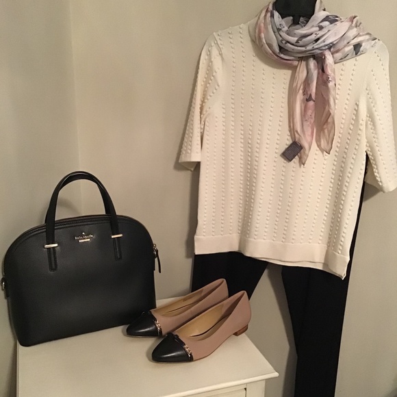 Ann Taylor Ivory Bobble Stitch Sweater size M - Picture 1 of 7